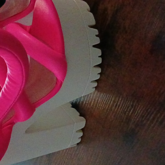 Lemon Drop by Privileged Hollin Shoes - Picture 2 of 4